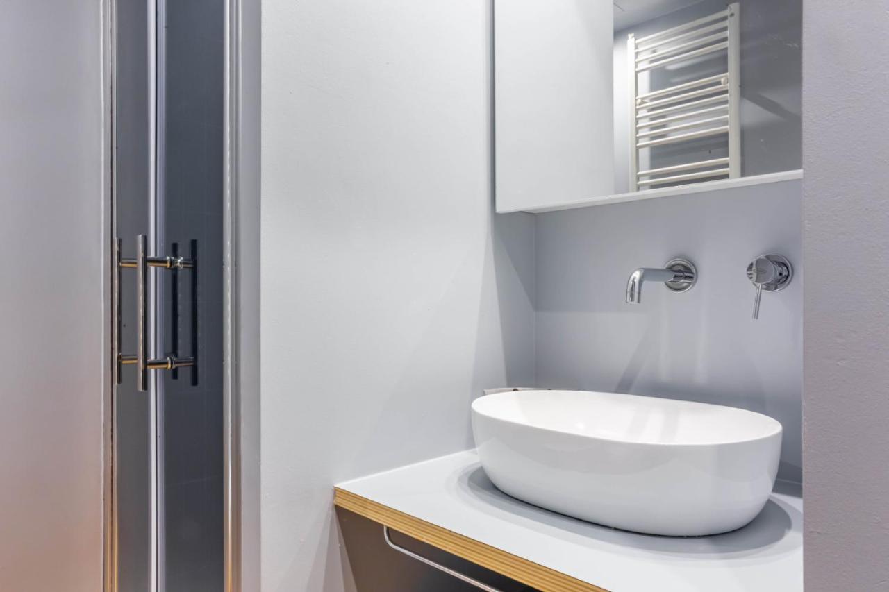 Ferienwohnung Easylife - Accogliente E Moderno Bilocale In Zona Navigli Mailand Exterior foto